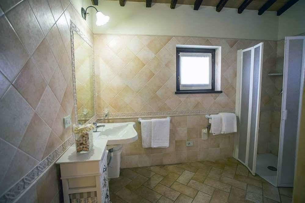 Agriturismo I Granai Crocemaroggia Exterior foto